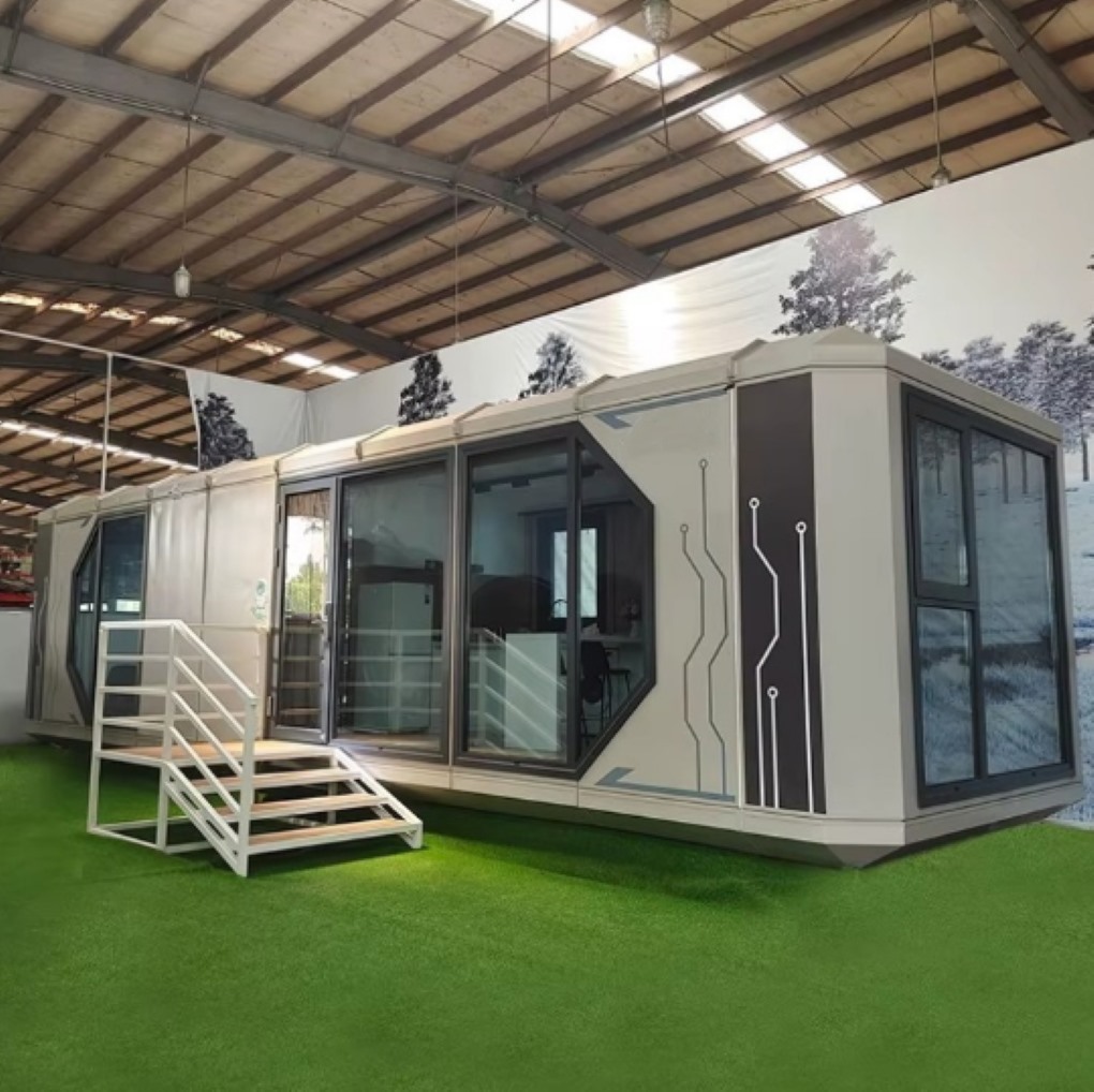 Mobile Modular Space Capsule On TOPINDUS