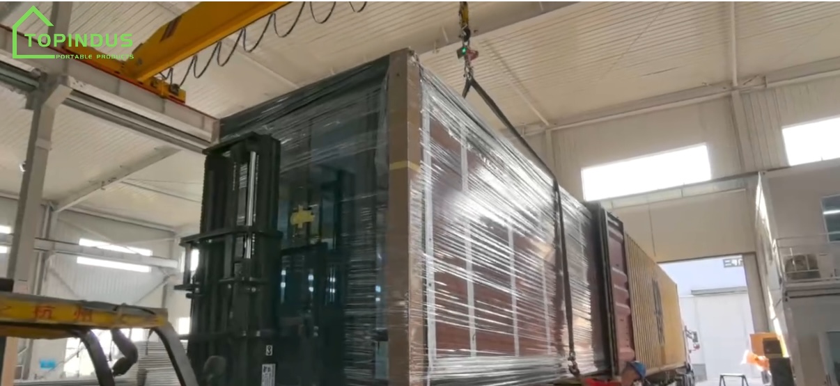 Double wing container loading and shipment on Topindus