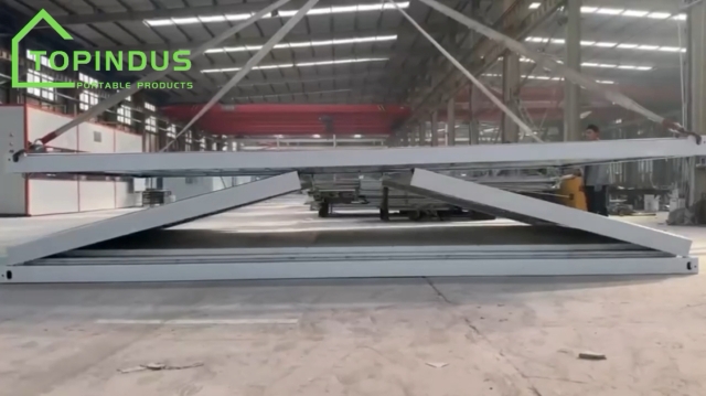 Steel Frame Modular Mobile 20FT Prefabricated Z Folding Container House